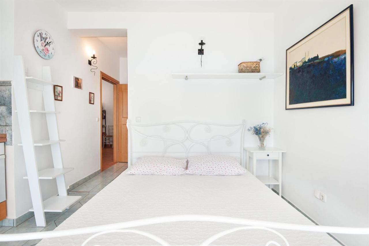 Apartments Gordana Lokva Rogoznica Buitenkant foto